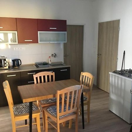 Podhajska 110 Apartment Bagian luar foto