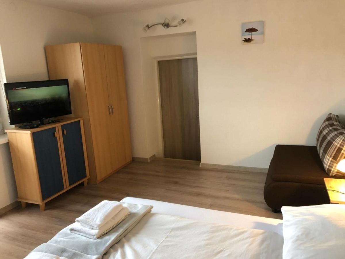 Podhajska 110 Apartment Bagian luar foto