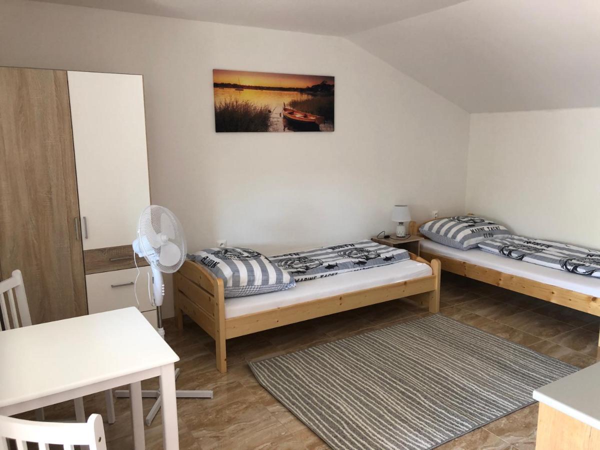 Podhajska 110 Apartment Bagian luar foto