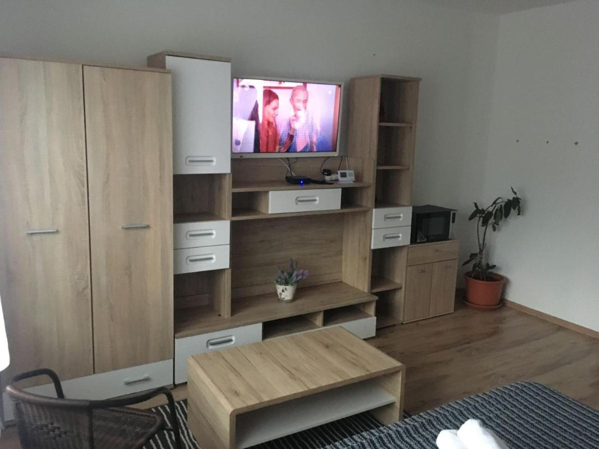 Podhajska 110 Apartment Bagian luar foto